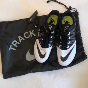 Barely worn Track and Field shoes- spikes included